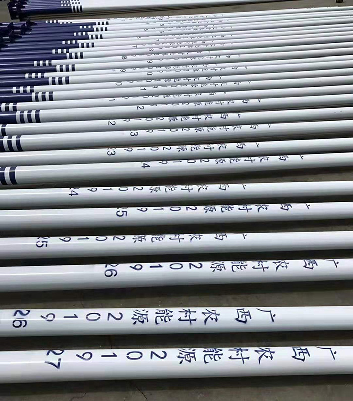 太陽(yáng)能路燈桿子