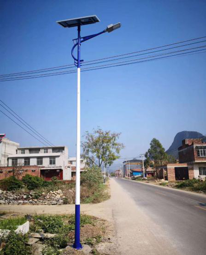 太陽(yáng)能路燈多少錢(qián) 太陽(yáng)能路燈價(jià)格 太陽(yáng)能路燈廠(chǎng)家