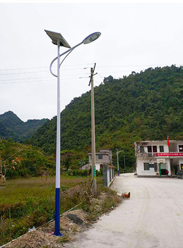 農(nóng)村太陽能路燈_廣西太陽能路燈_南德太陽能路燈價(jià)格
