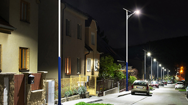 一體化太陽(yáng)能路燈與市電路燈對(duì)比