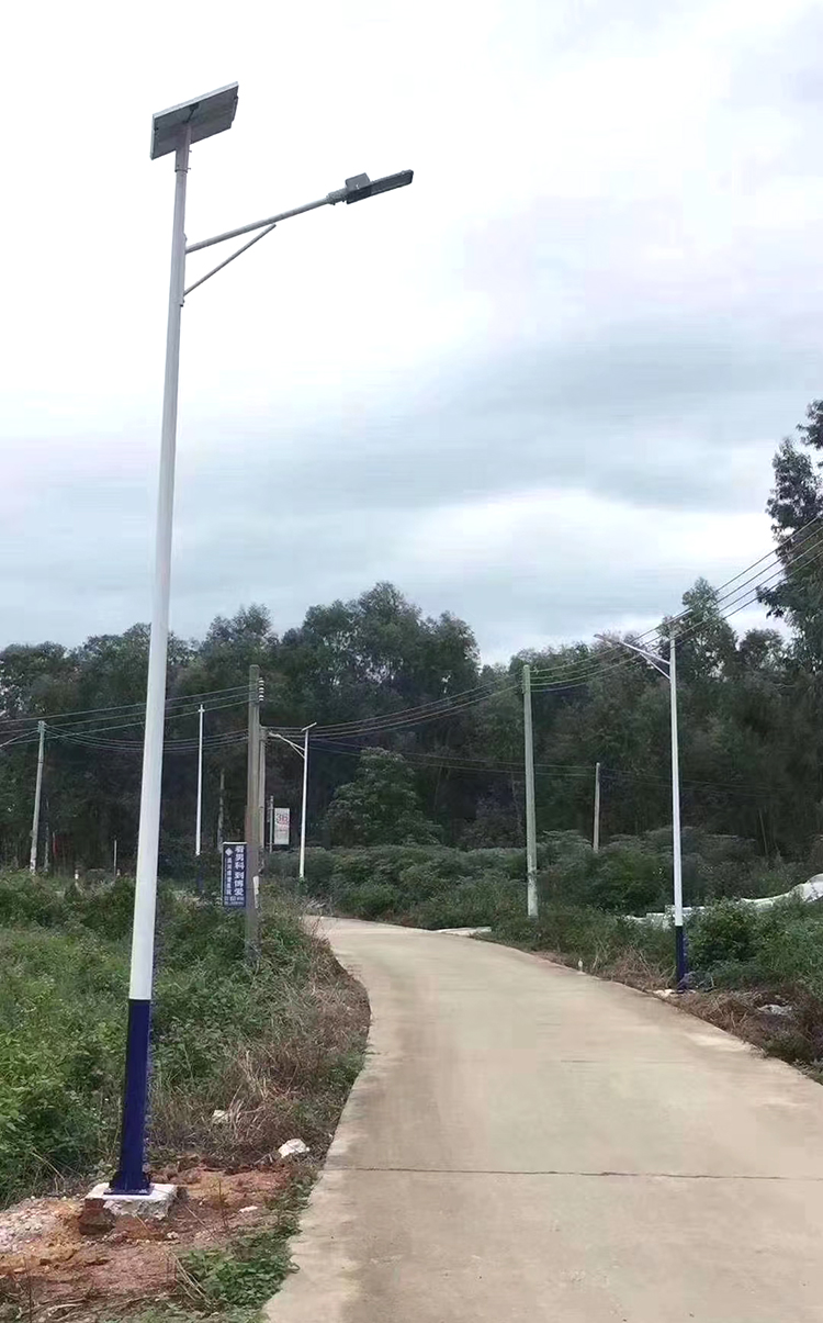 湖北太陽(yáng)能路燈_6米40W太陽(yáng)能路燈_太陽(yáng)能路燈價(jià)格