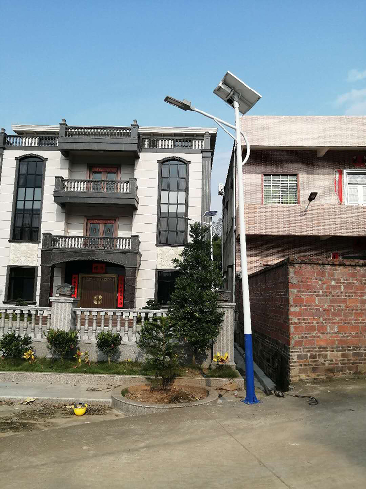 重慶太陽(yáng)能路燈_新農(nóng)村太陽(yáng)能路燈_南德太陽(yáng)能路燈