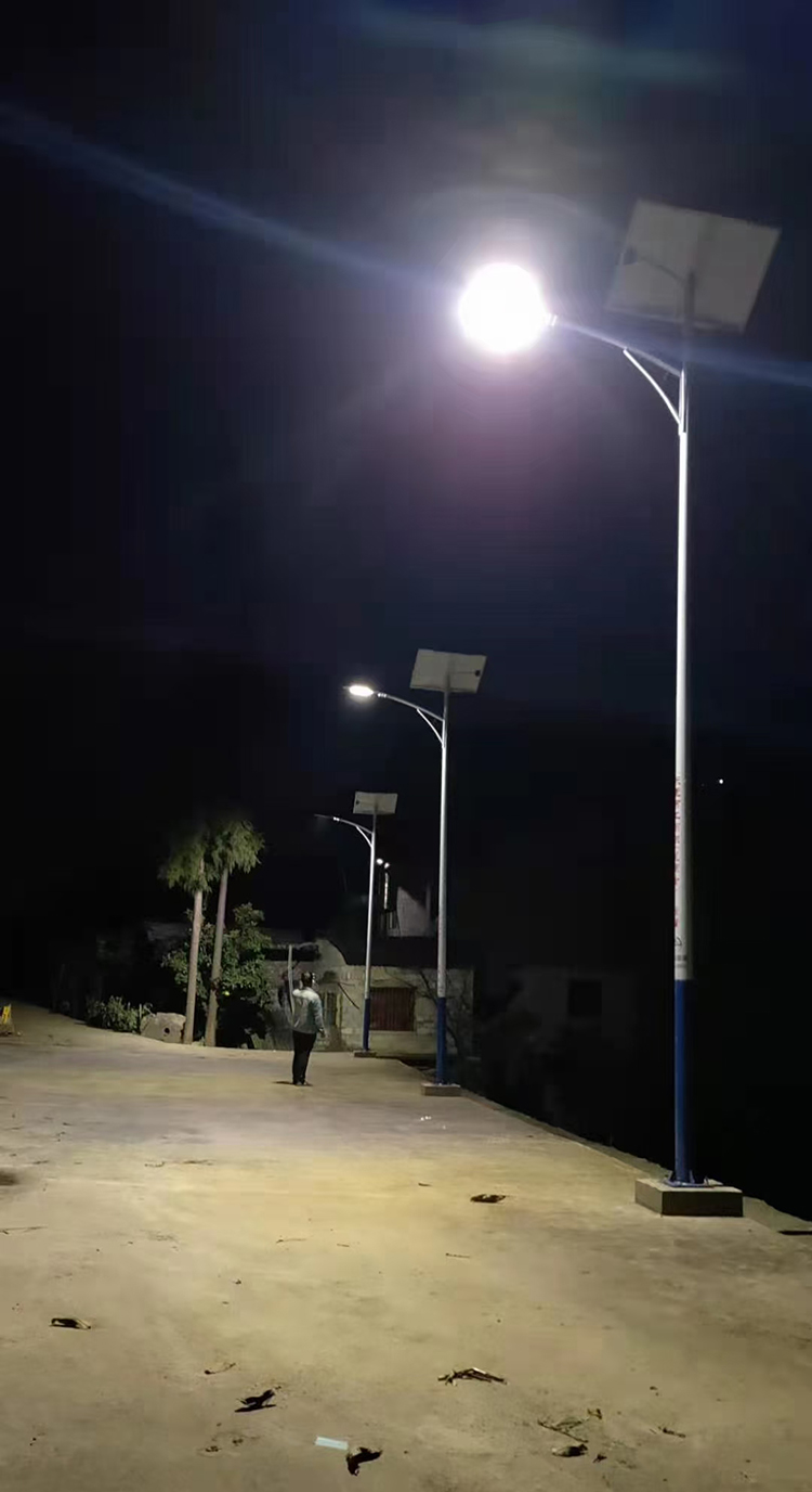 廣西太陽能路燈_鄉(xiāng)村太陽能路燈_6米太陽能路燈
