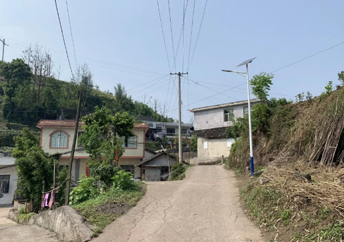 廣西太陽(yáng)能路燈_新農(nóng)村太陽(yáng)能路燈_南德太陽(yáng)能路燈