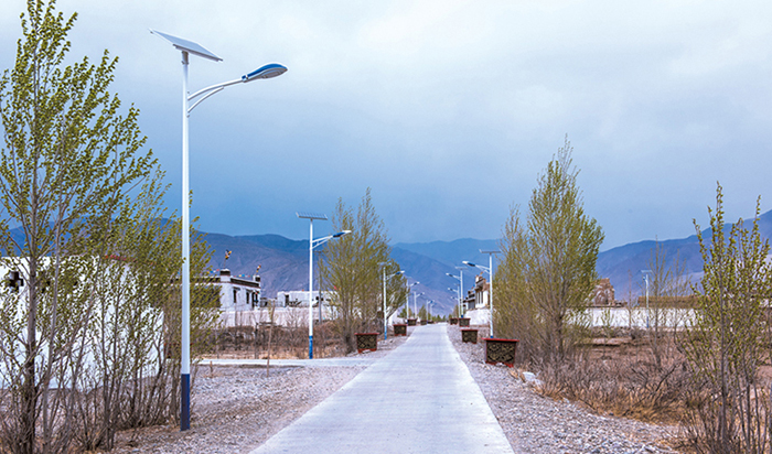 路燈太陽(yáng)能價(jià)格 LED太陽(yáng)能路燈 南德太陽(yáng)能
