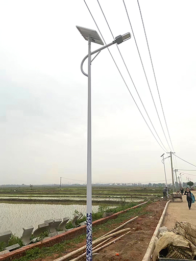 福建三元：137盞南德太陽(yáng)能路燈照亮回鄉(xiāng)路