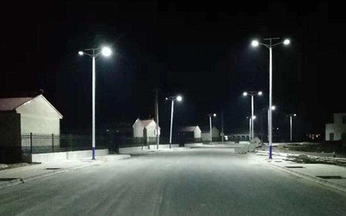 太陽能路燈 太陽能路燈廠家 南德
